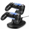 soporte-alimentacion-dualshock-4-luces-led-azul-completo Cargador de Mandos PS4 PRO SLIM Soporte Doble HB-P4002B - Negro